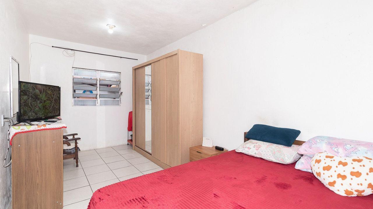 Casa Ampla com 3 Dormitórios e 1 Banheiro – Grande Potencial de Expansão