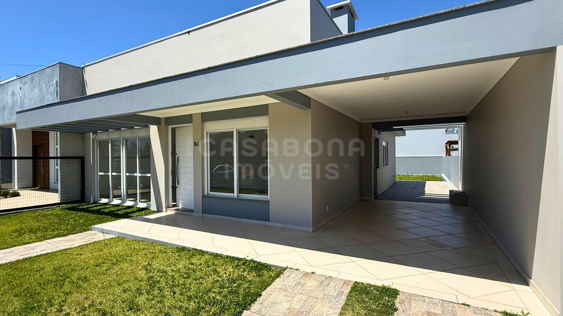 Casa à Venda em Arroio do Sal - Bairro São Pedro, a 50m da Praia