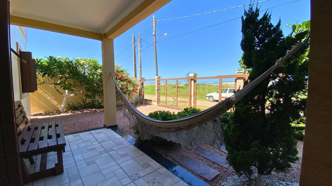 Casa Beira-Mar em Arroio do Sal - Conforto e Vista Incrível no Bairro Pérola