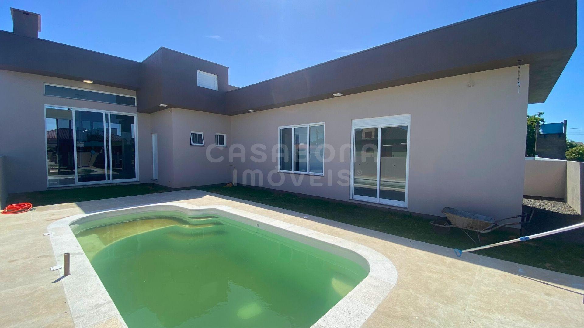 Sofisticação e Tecnologia em Cada Detalhe — Casa de Alto Padrão com Piscina em Arroio do Sal