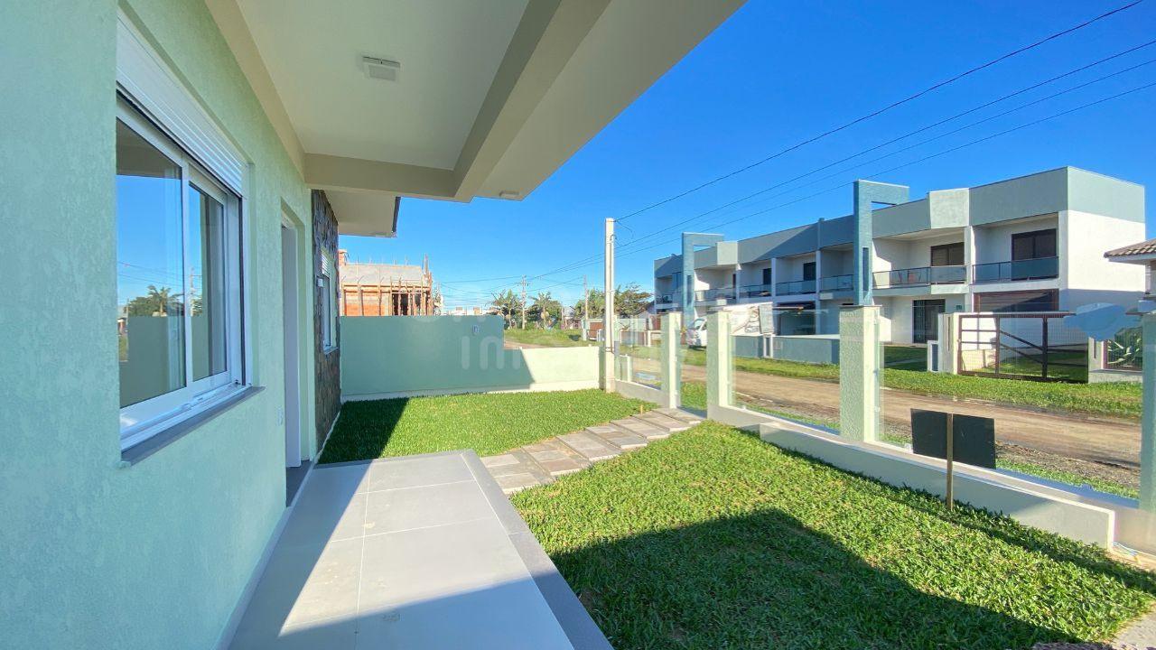 Casa à Venda em Arroio do Sal - Bairro Camboim