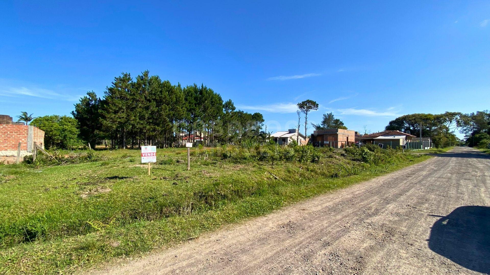 Terreno 10 x 30 no Balneário Figueirinha – Espaço e Potencial para Construir