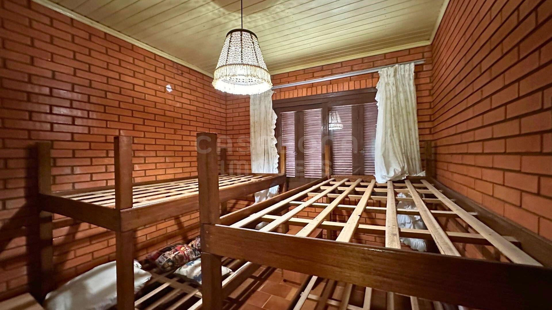 Conforto e amplitude a apenas 50 metros do mar