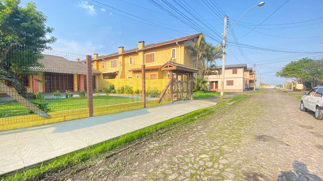 Casa à Venda no Centro de Arroio do Sal