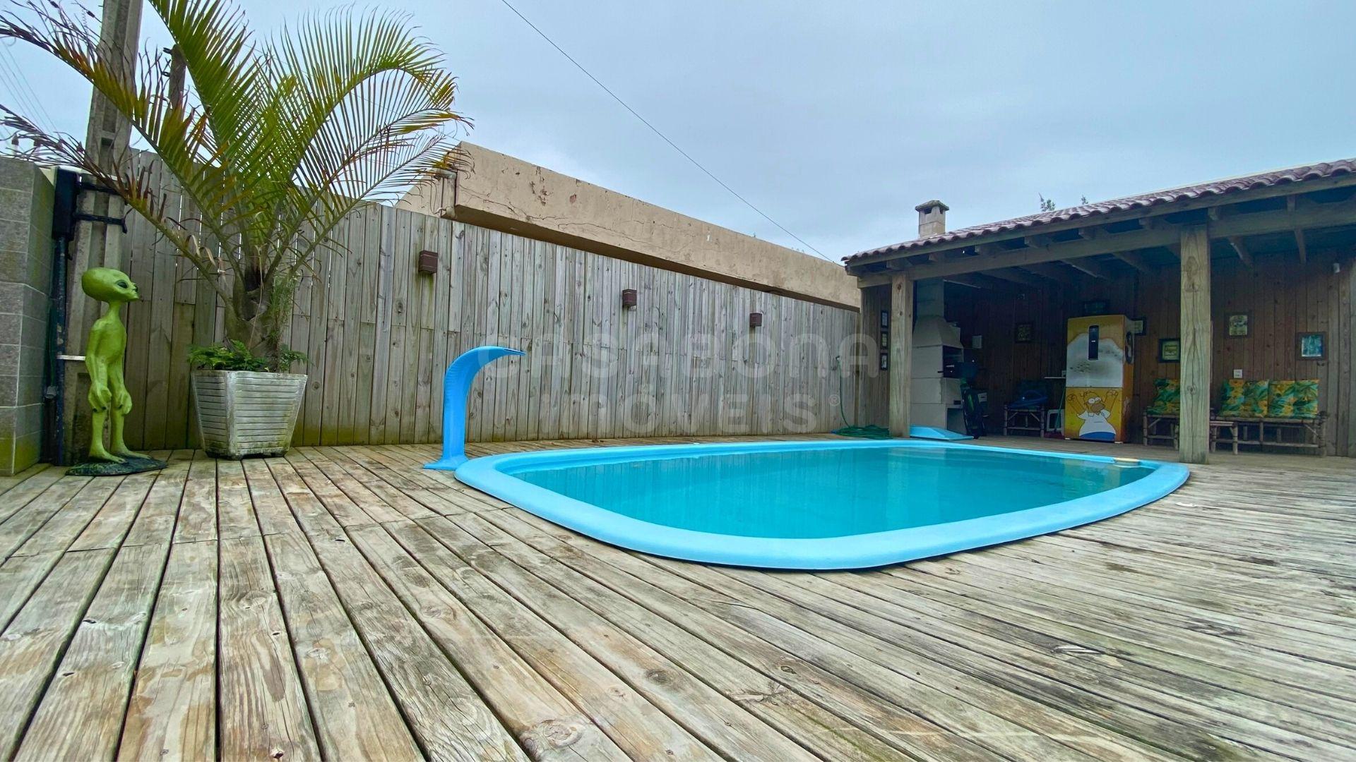 Residência encantadora no Jardim Olivia a apenas 40 metros da praia