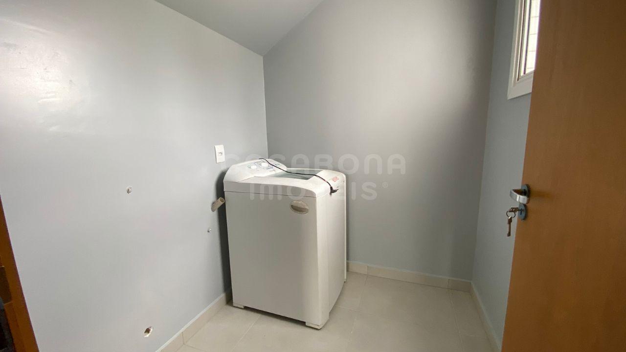 Apartamento Aconchegante no Bairro Alfa - 300m do Mar, 2 Dorms e Garagem Privativa