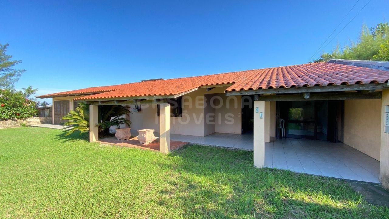 Refúgio à Beira-Mar: Linda Residência no Balneário Rondinha Nova