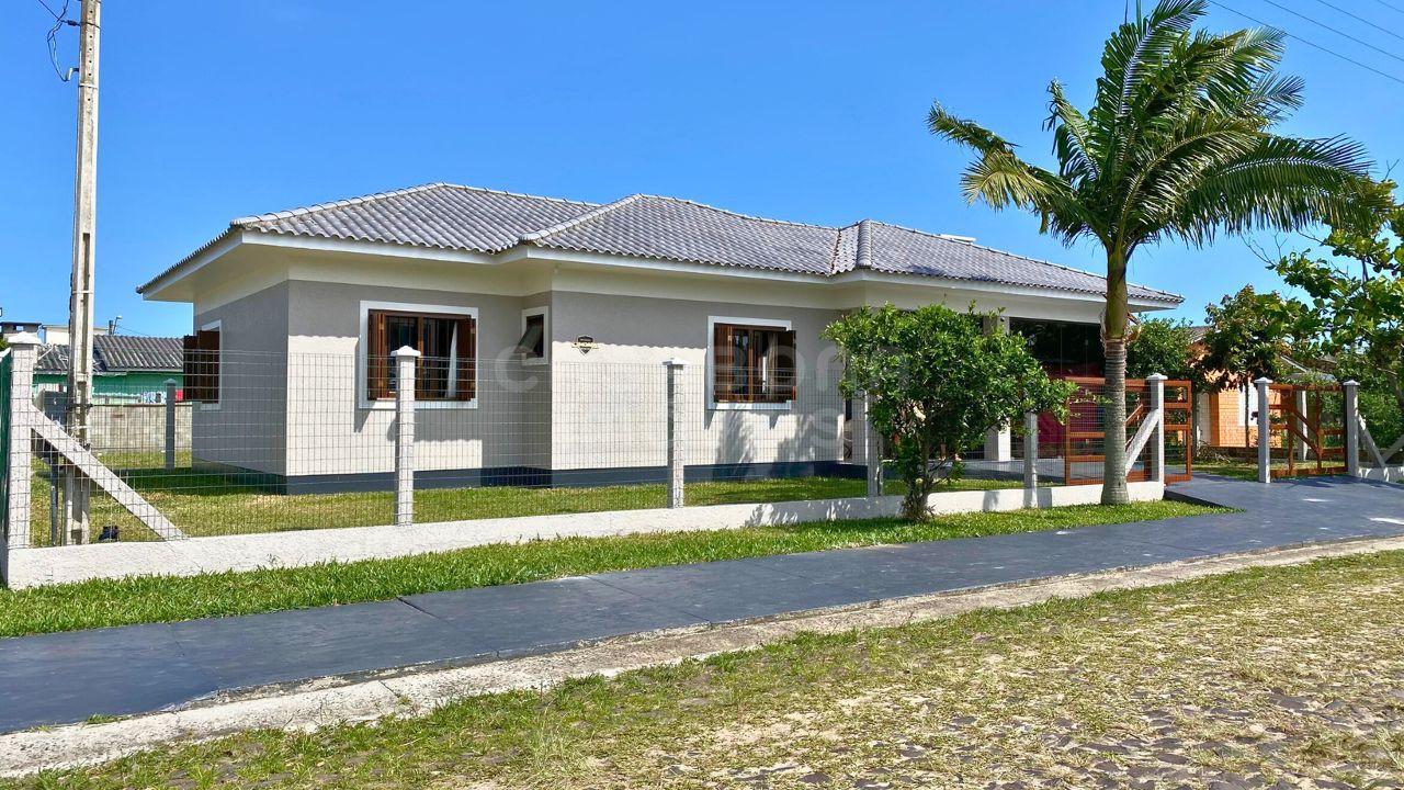 Casa de Esquina em Areias Brancas – Arroio do Sal