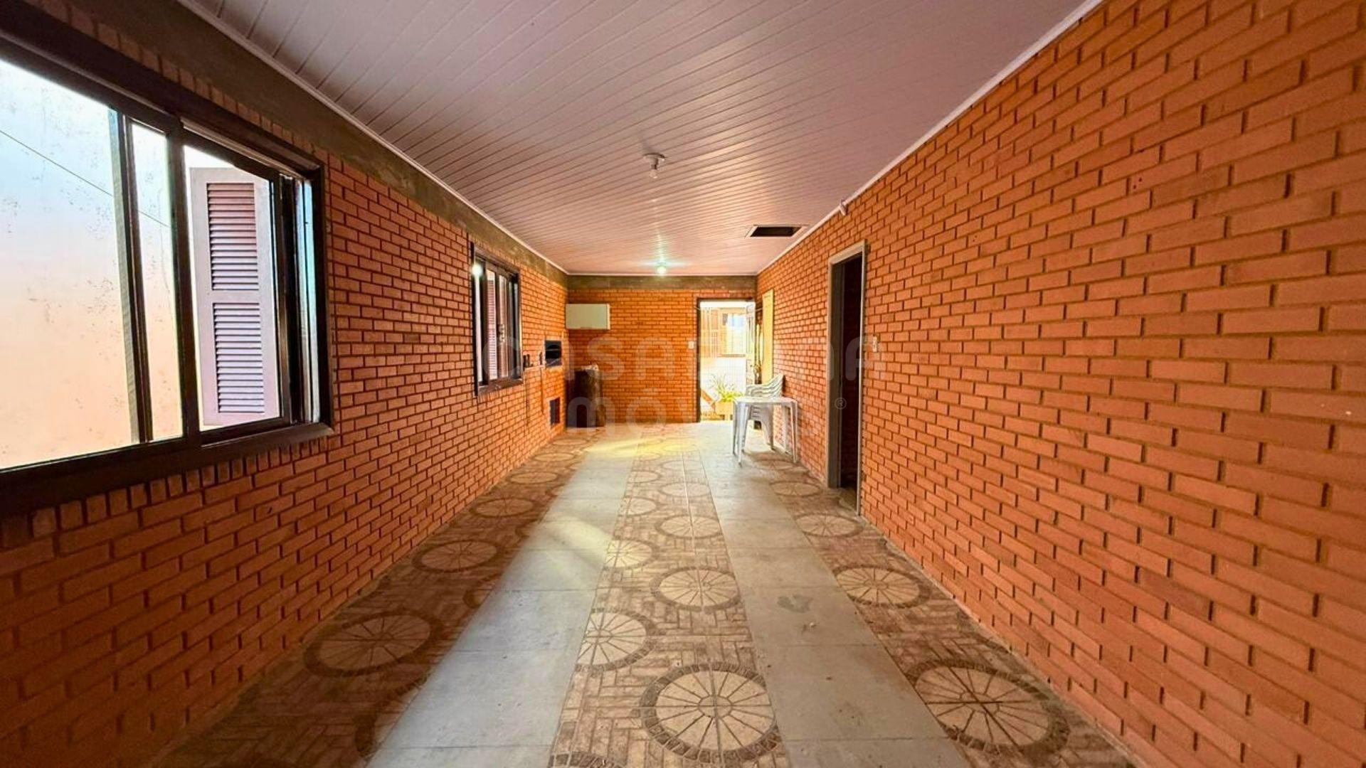 Casa de Esquina em Areias Brancas – Amplitude, Conforto e Localização Privilegiada