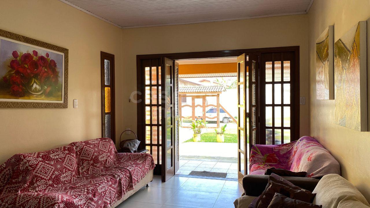 Casa à Venda no Centro de Arroio do Sal