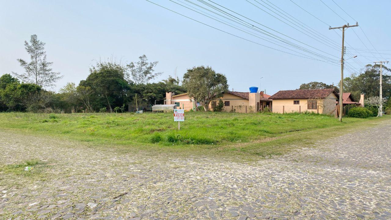 Terreno Amplo à Venda em Arroio do Sal: Ideal para Investimento ou Construção