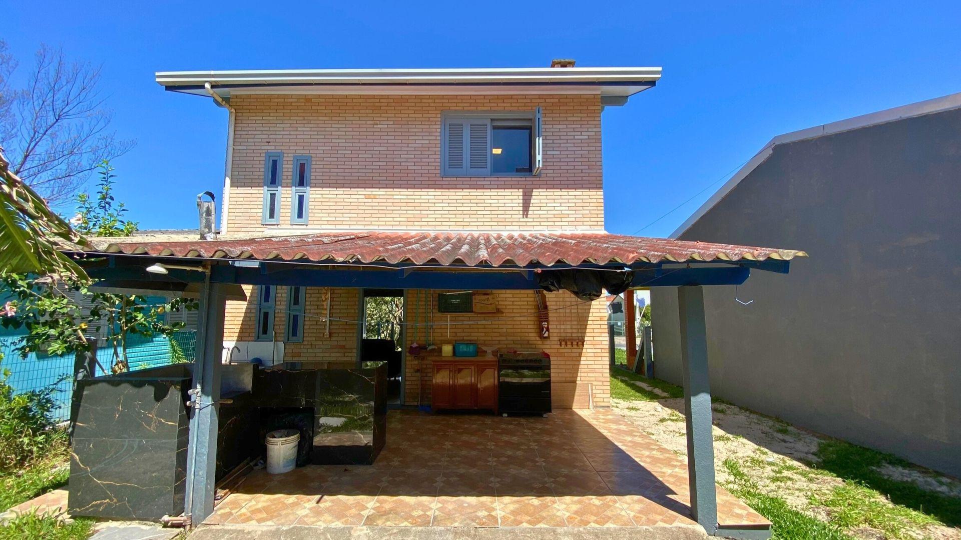 Casa mobiliada à venda no Jardim Olívia – conforto e praticidade a poucos metros do mar