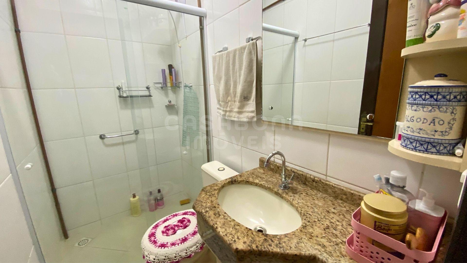 Apartamento semimobiliado com churrasqueira em Arroio do Sal Sul