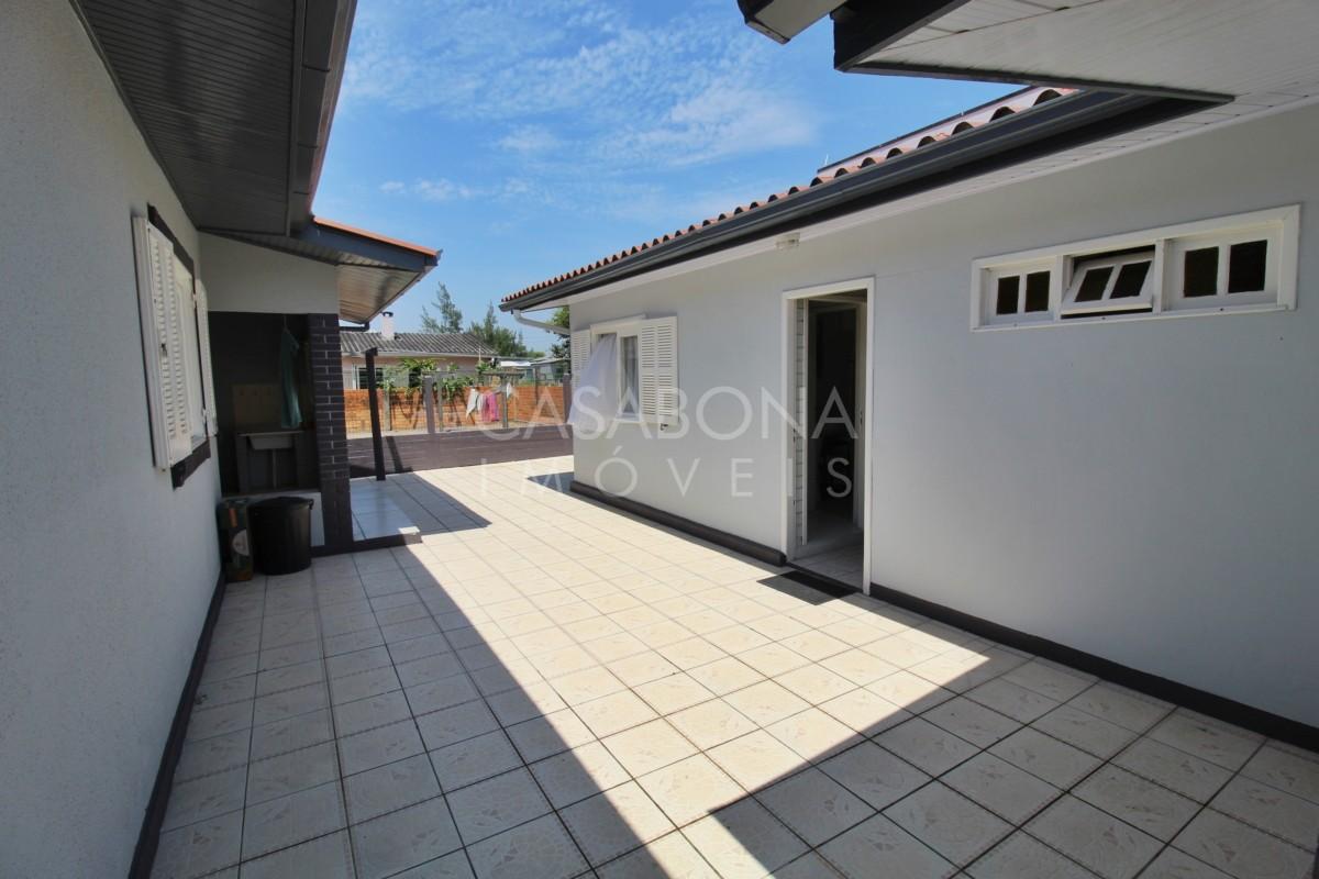 Encantadora Residência no Centro de Arroio do Sal