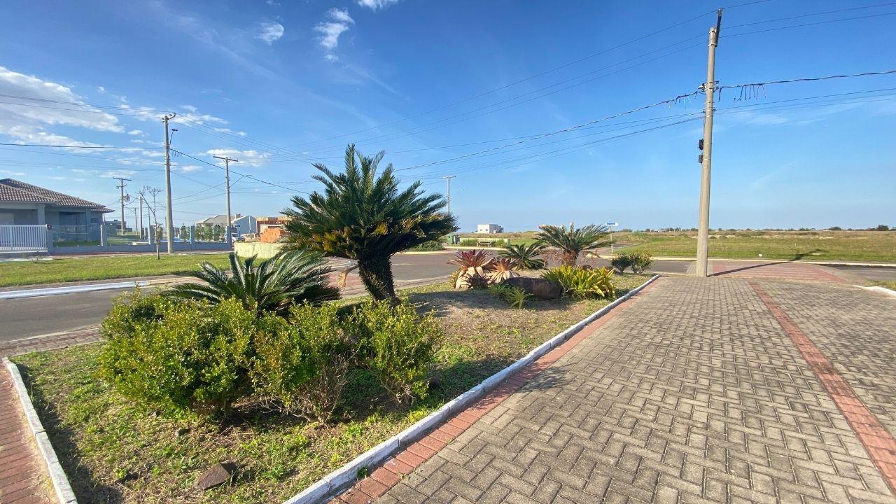 Lote de Esquina em Arroio do Sal: A Oportunidade Ideal para Seu Novo Lar
