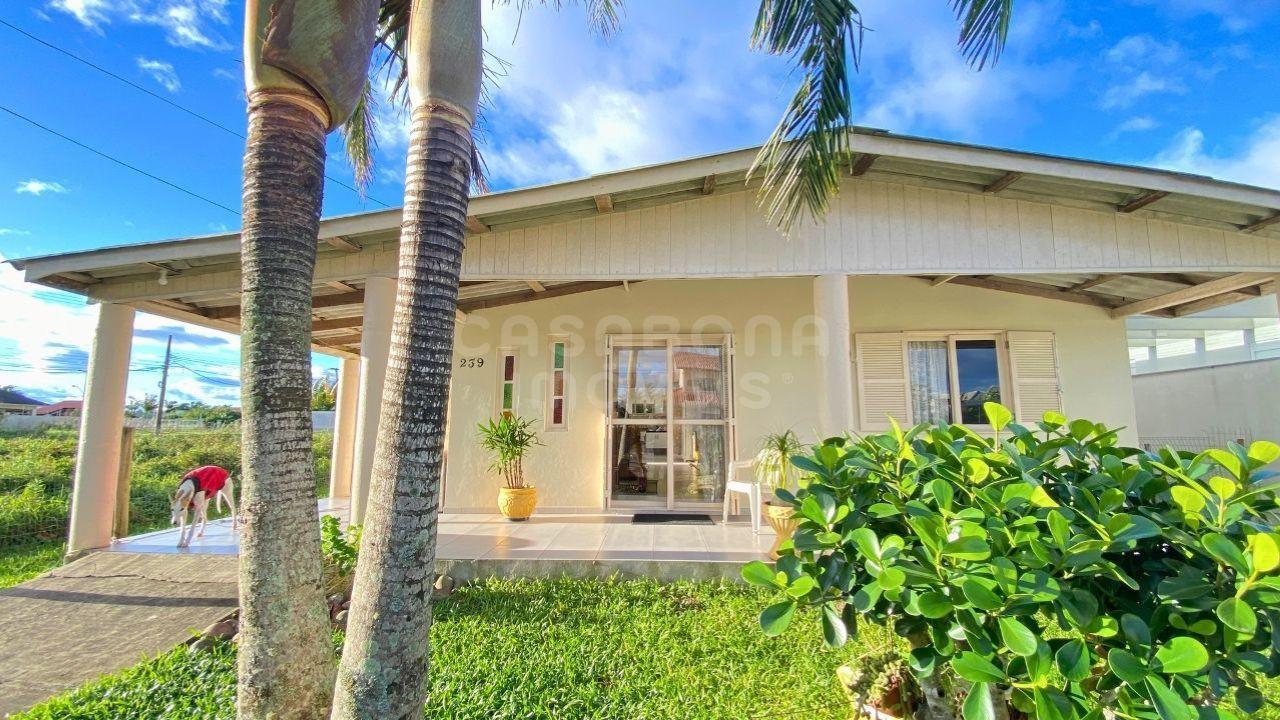 Charmosa Casa em Vista Alegre, Arroio do Sal: Vida Próxima ao Mar e ao Centro