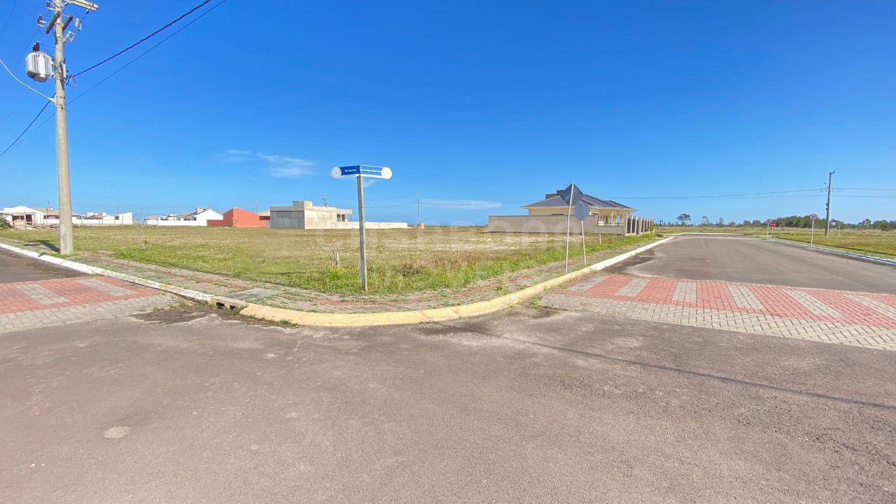 Lote de Esquina em Arroio do Sal: A Oportunidade Ideal para Seu Novo Lar