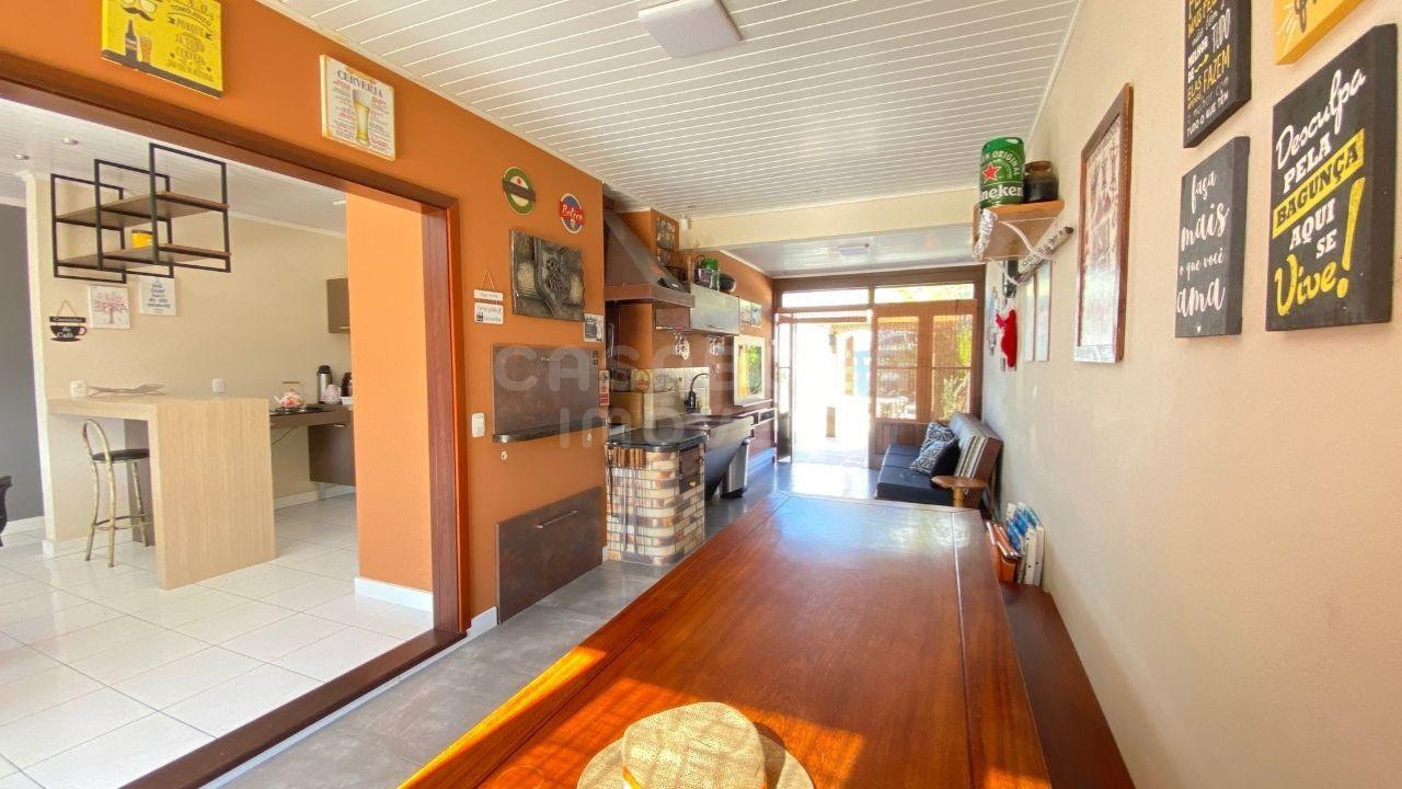 Casa Mobiliada com Piscina a Poucos Passos da Praia em Arroio do Sal