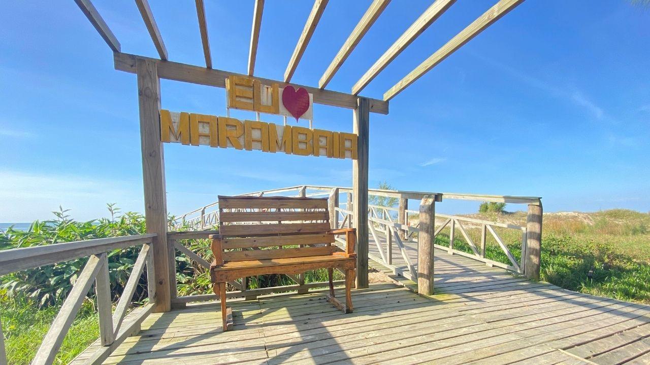 Terreno Amplo em Rua Residencial - Balneário Marambaia