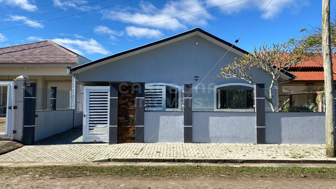 Casa no Balneário Malinsky – Conforto e Localização Privilegiada Perto do Mar