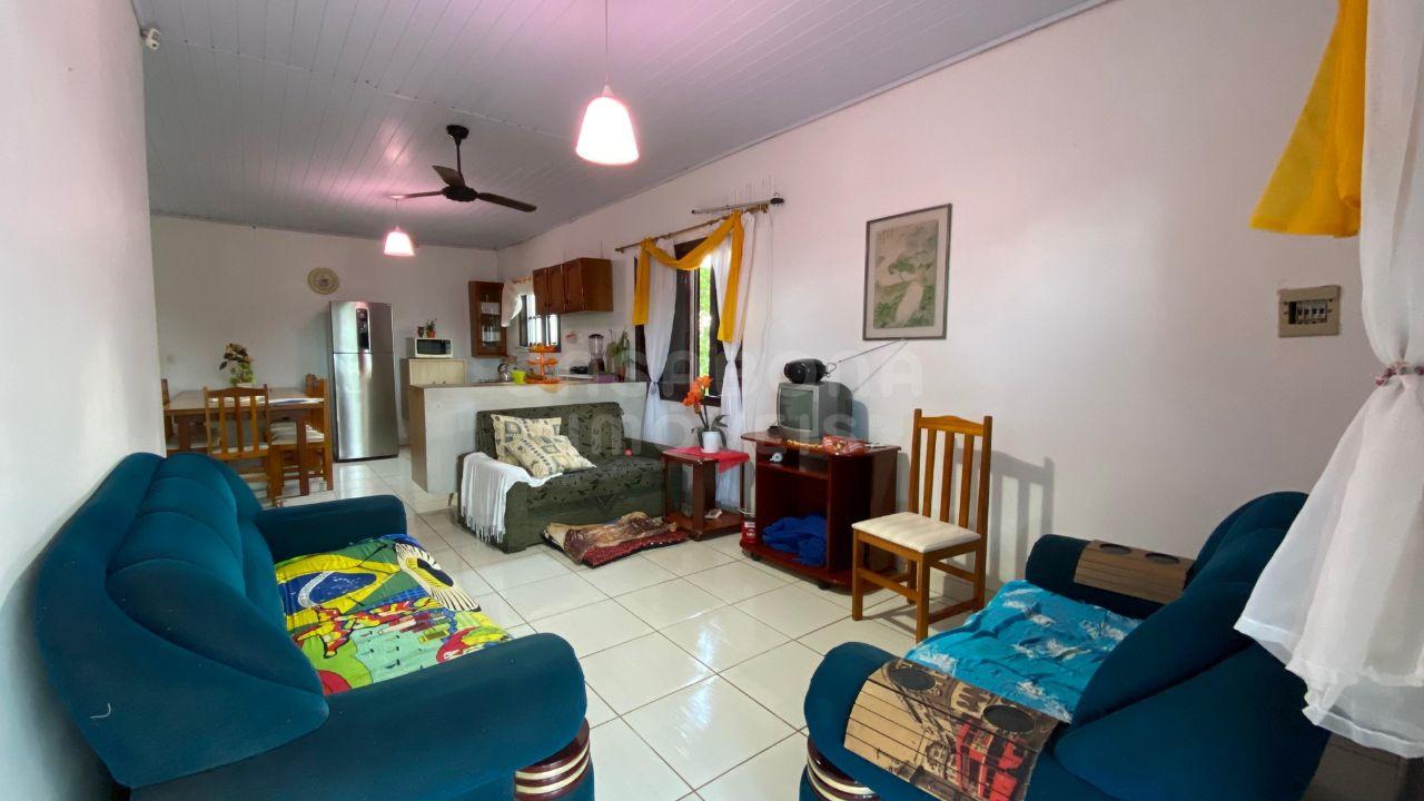 Casa de Esquina com Piscina – Bairro Jardim Olívia, Arroio do Sal