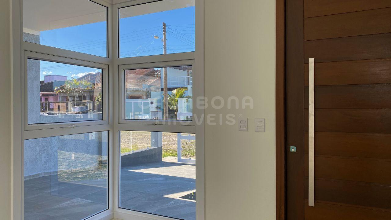 Casa Nova em Arroio do Sal - Conforto a Poucos Passos da Praia