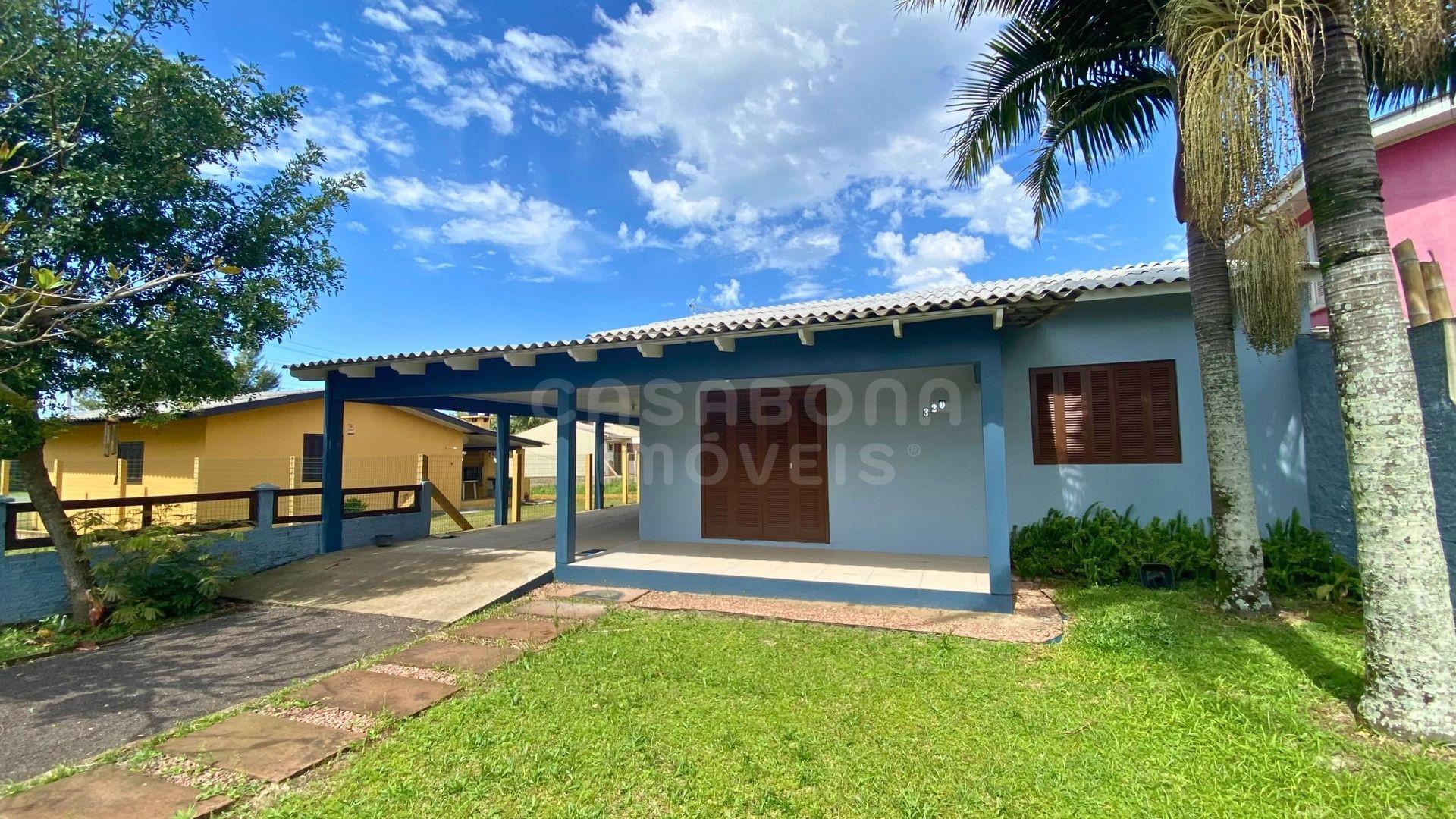 Casa semimobiliada a apenas 300m do mar no bairro São Jorge