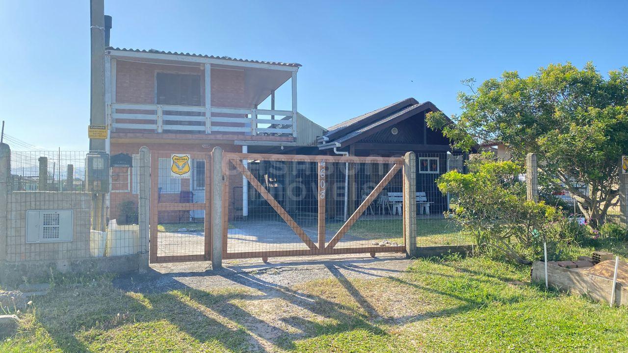 Aconchegante Casa no Bairro Alfa em Arroio do Sal