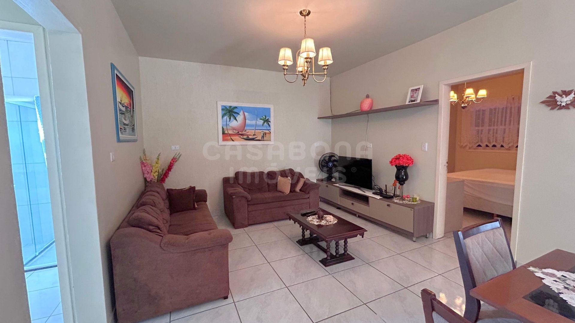 Casa com amplo pátio no Jardim Olívia – 300 metros do mar