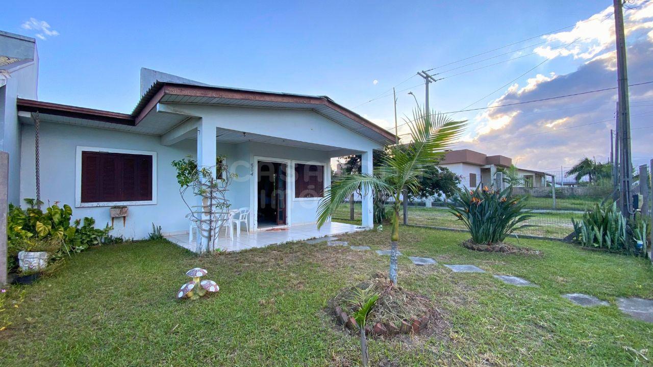 Casa de Esquina com Piscina – Bairro Jardim Olívia, Arroio do Sal