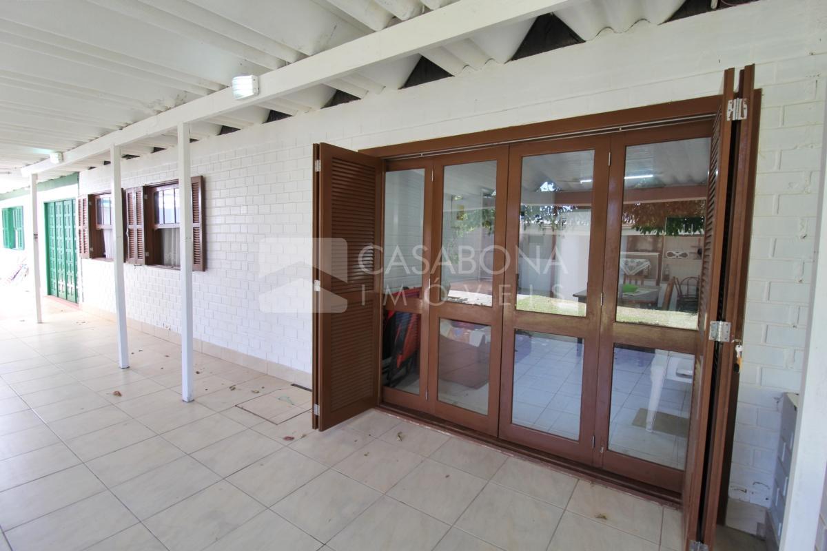 Charmosa Residência a Poucos Passos da Praia