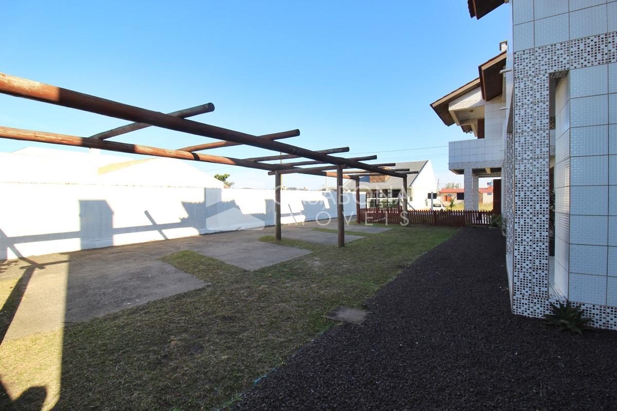 Sobrado Aconchegante a 100 Metros do Mar