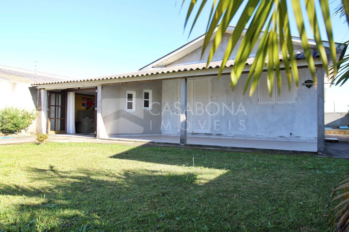 Casa com Piscina Próxima ao Mar: Pronta para Morar ou Veranear