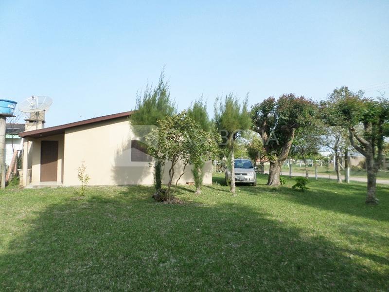 Oportunidade Única: Casa de Esquina com Dois Terrenos