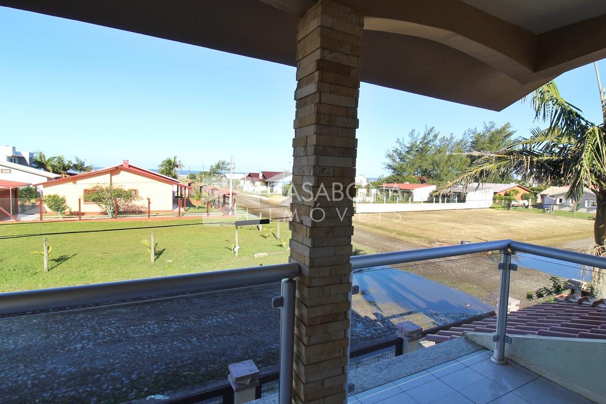 Seja Feliz em Arroio do Sal - Residência Espaçosa Próxima ao Mar