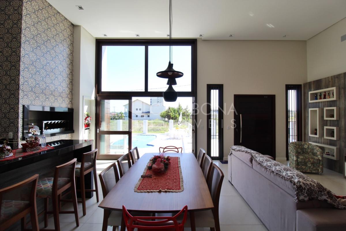 Residência Excepcional Pronta para Morar ou Veranear