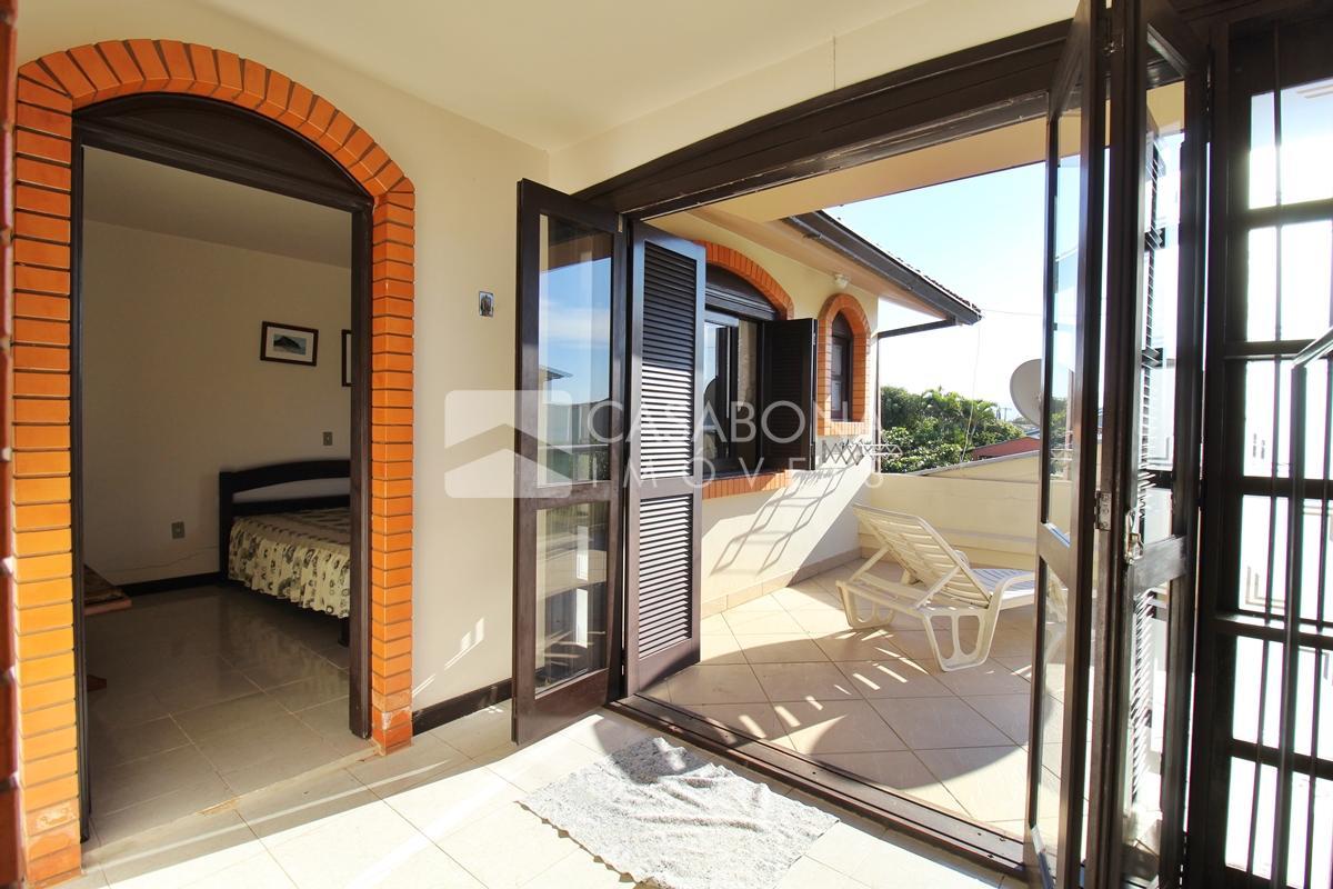 Seja Feliz em Arroio do Sal - Residência Espaçosa Próxima ao Mar