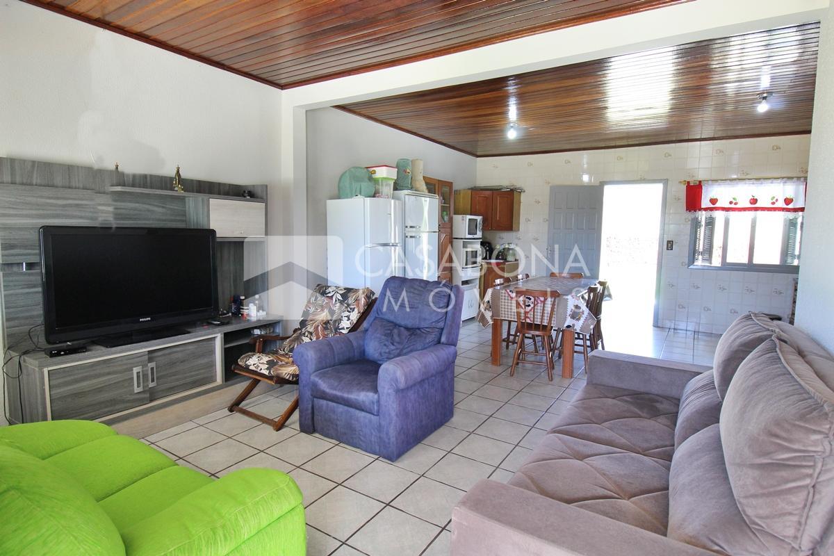 Encantadora Residência de Esquina com Piscina