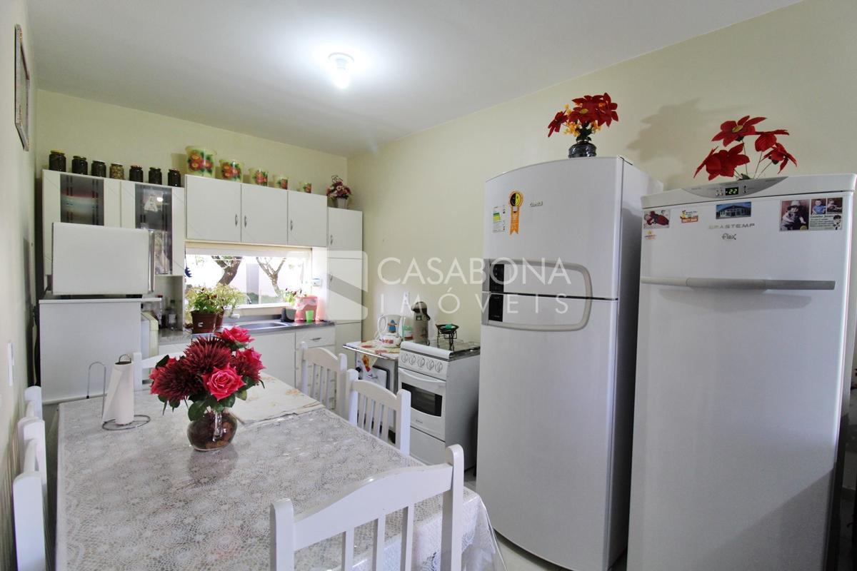 Excelente Investimento no Litoral: Residência com Duas Moradias