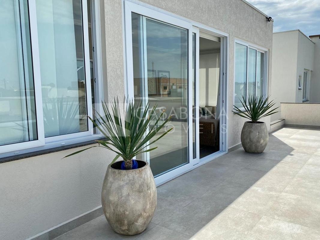 Magnífica Casa em Arroio do Sal: Design Moderno e Conforto Excepcional