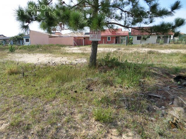 Ótimo Terreno no Bairro Quatro Lagos - Divisa com Areias Brancas