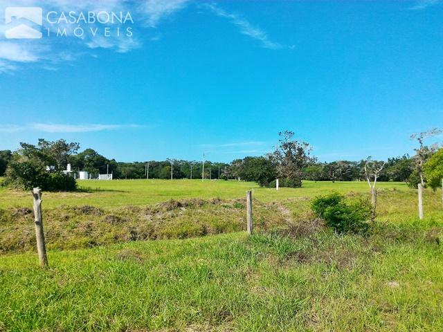 Ótima Área com Acesso à Lagoa da Itapeva - Ideal para Esportes