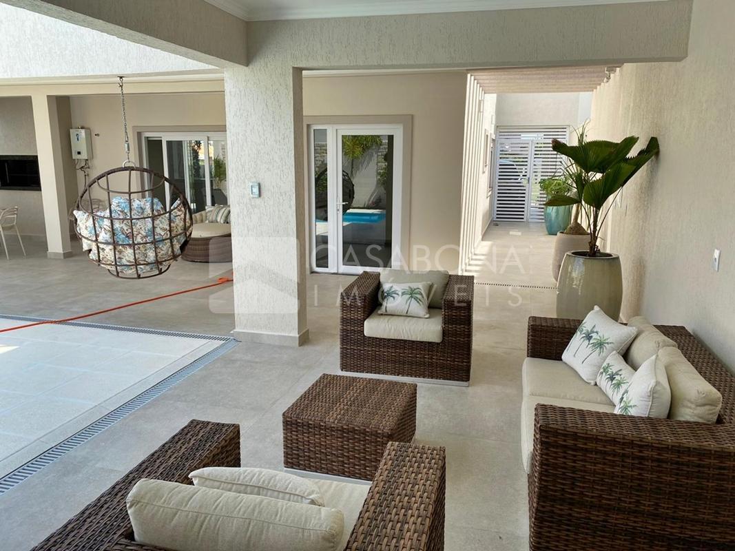 Magnífica Casa em Arroio do Sal: Design Moderno e Conforto Excepcional