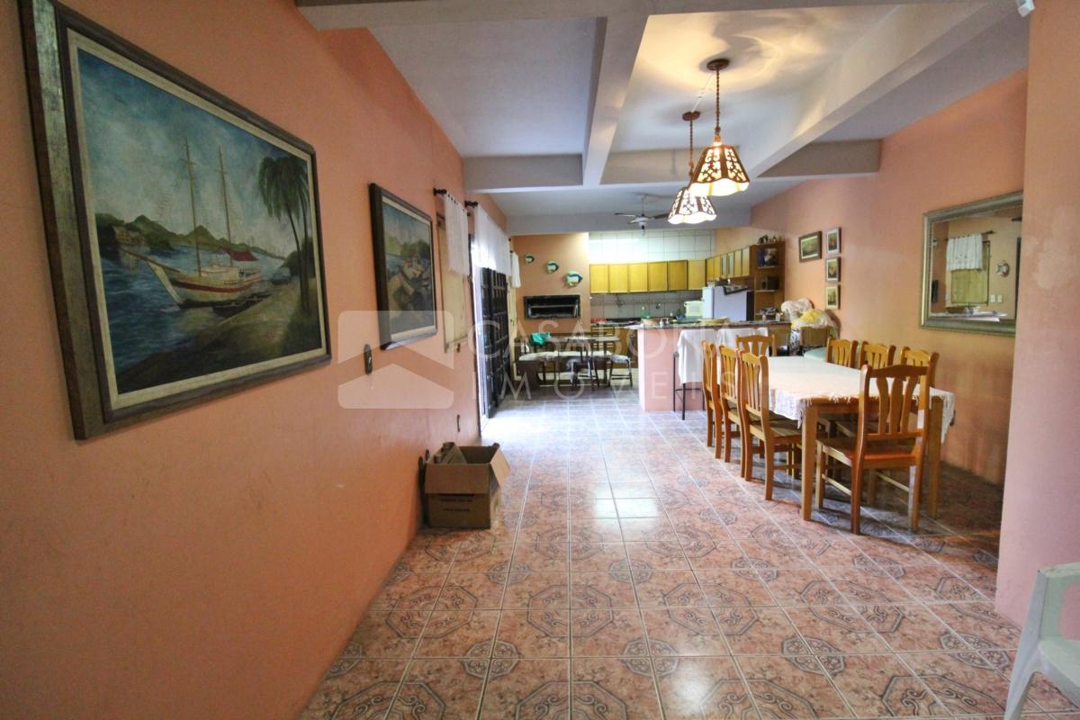 Residência Espaçosa no Balneário São Pedro