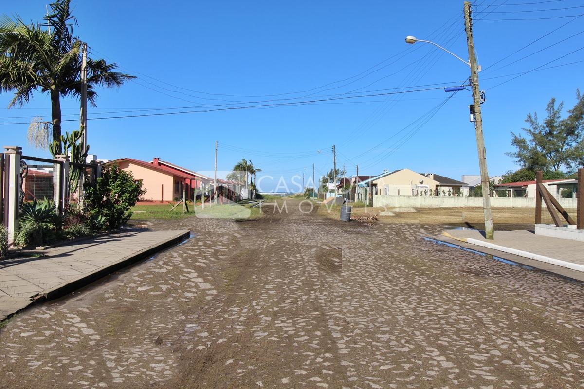 Seja Feliz em Arroio do Sal - Residência Espaçosa Próxima ao Mar