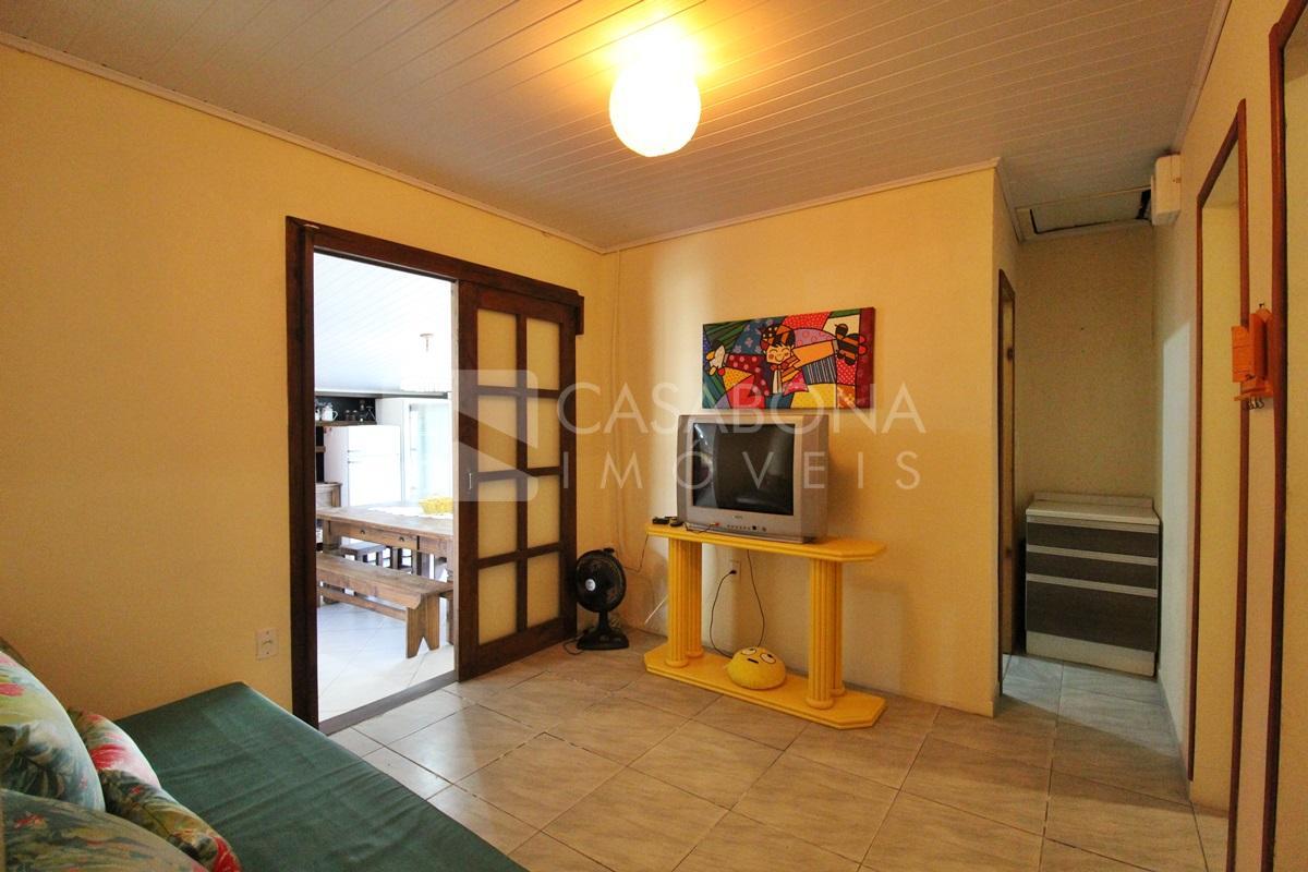 Casa com Piscina Próxima ao Mar: Pronta para Morar ou Veranear