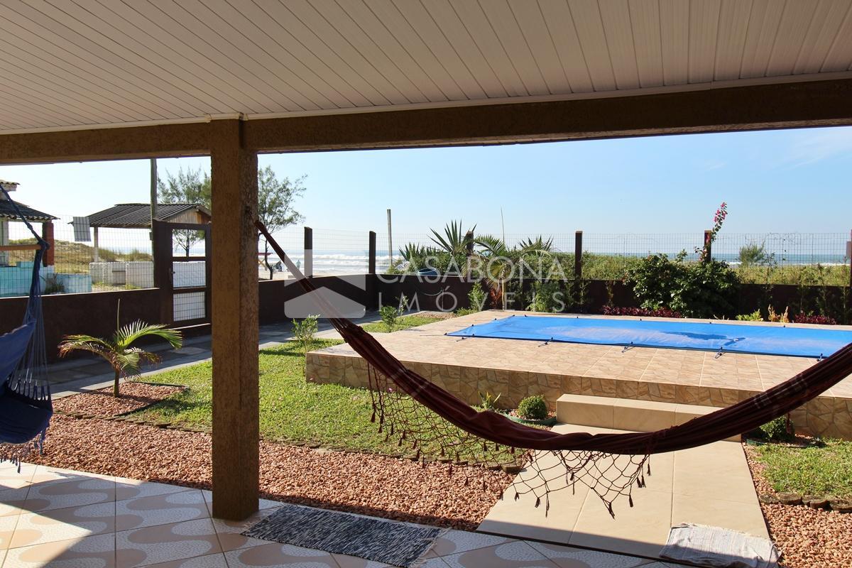 Residência com Localização Privilegiada no Balneário Jardim Olívia