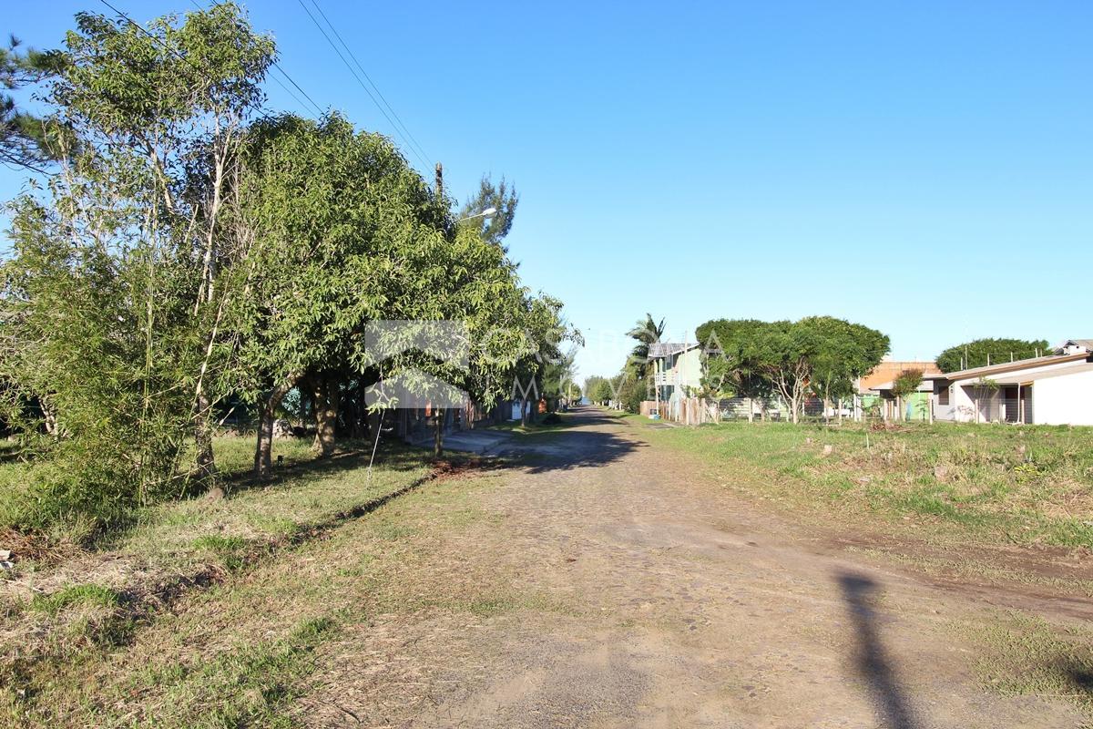 Terreno Amplo em Balneário Marambaia