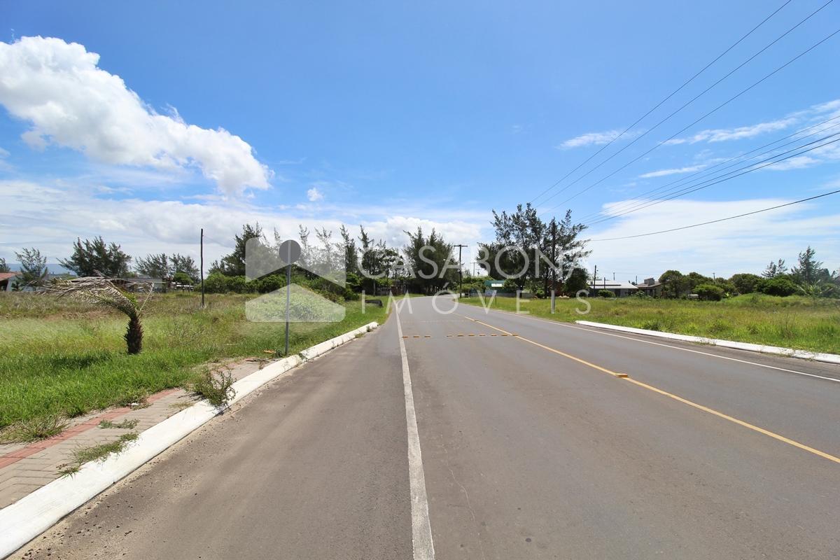 Ótimo Terreno na Av. Interprais no Loteamento Esmeralda: Ideal para seu Investimento