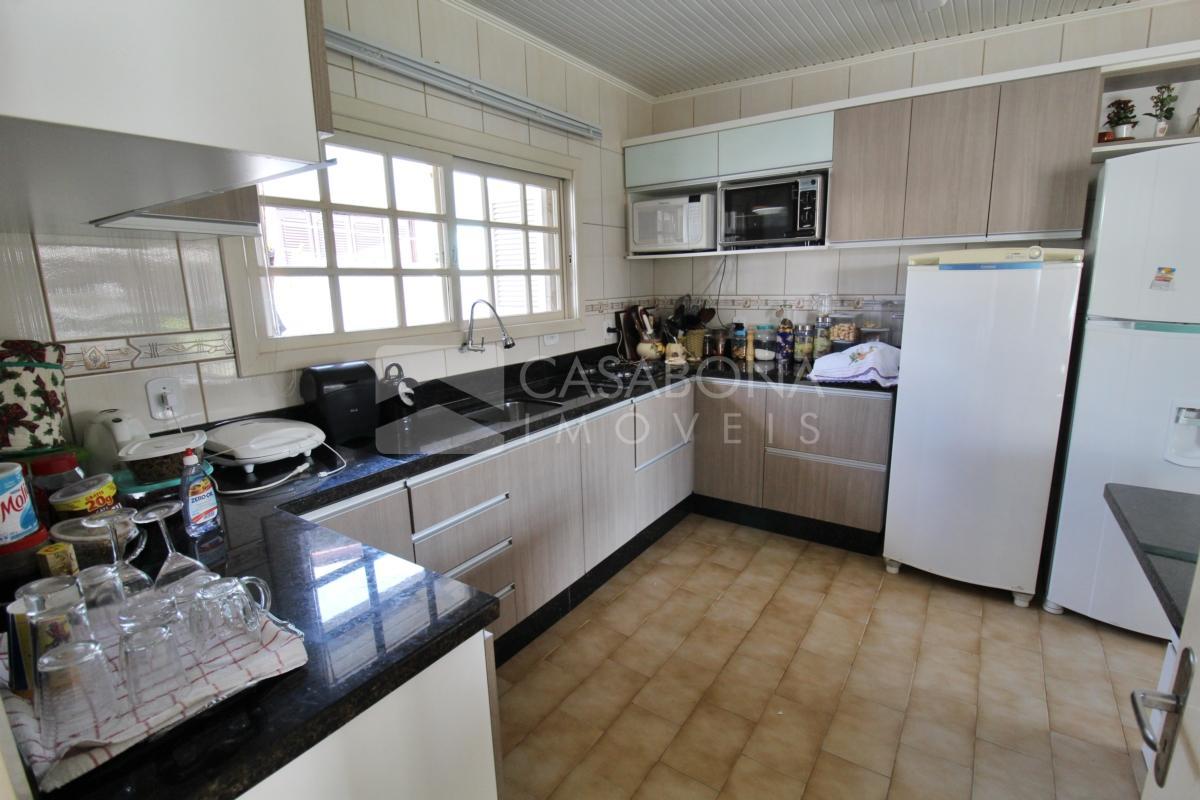 Encantadora Residência de Esquina no Balneário Areias Brancas